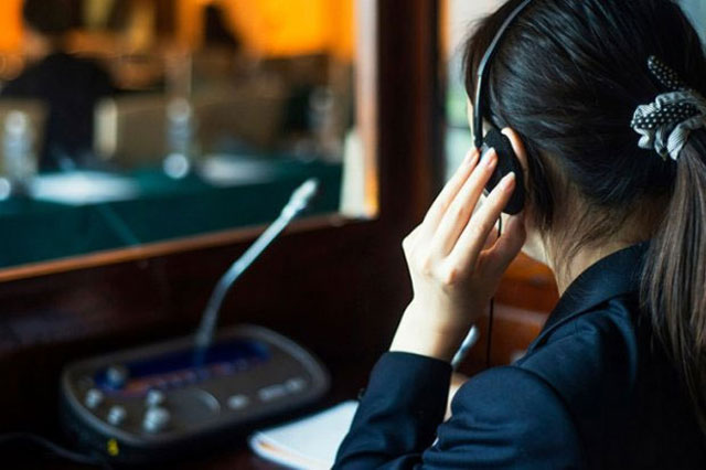 Оборудование для синхронного перевода компания Equiptime Эквиптайм Киев Украина