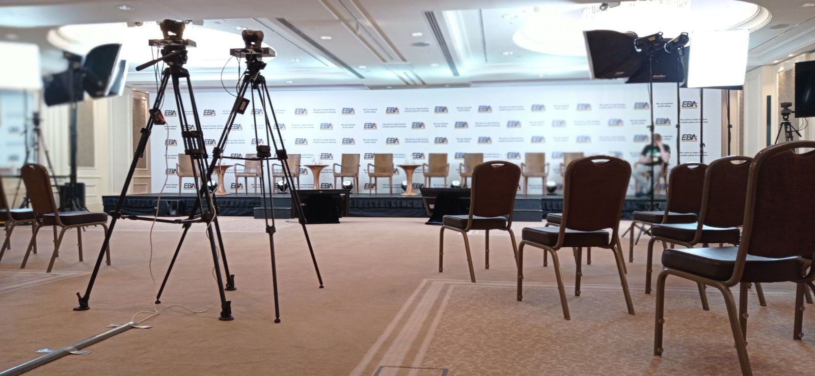 Аренда плазменная панель 43 подсказчик Киев, Украина