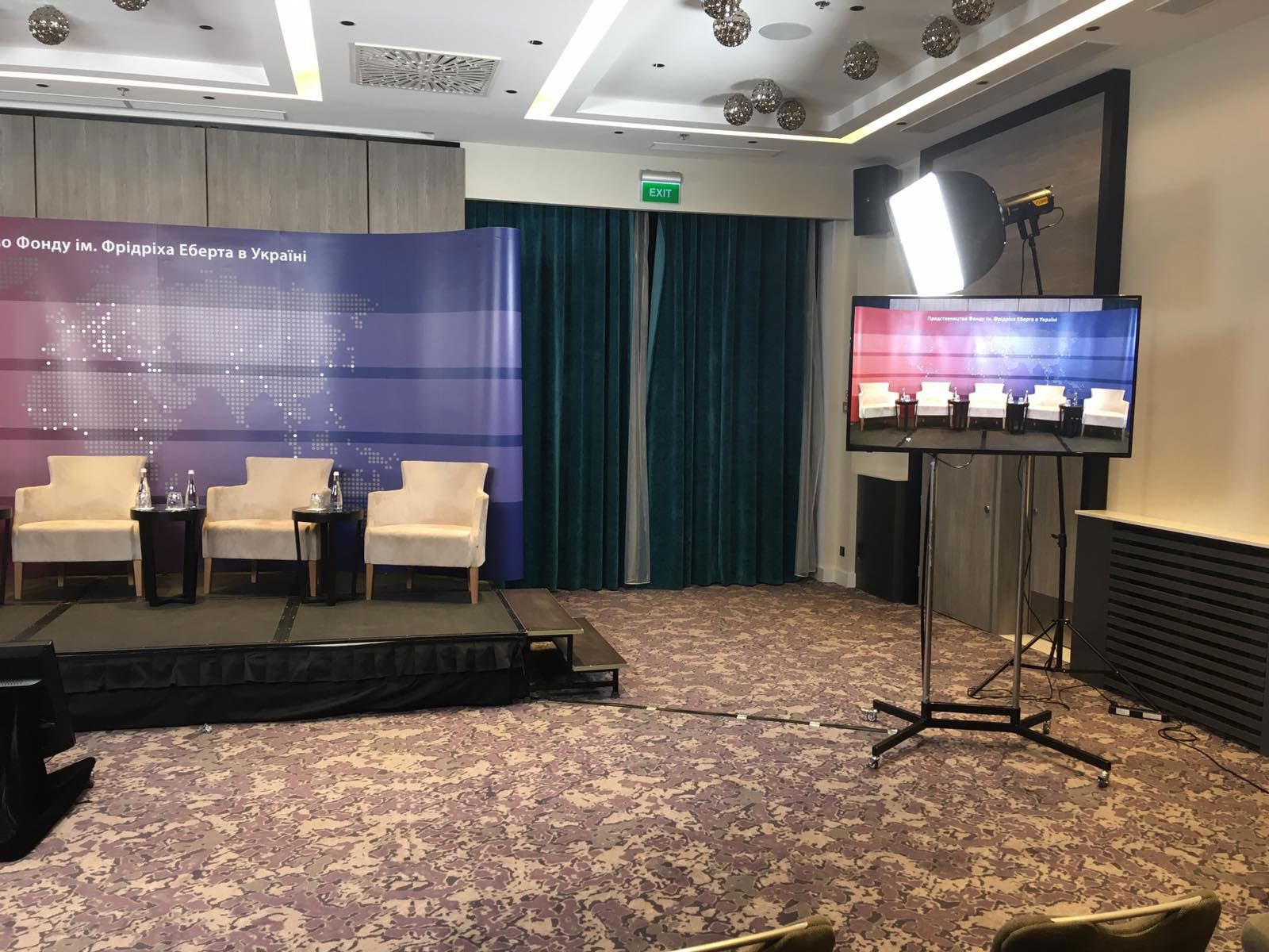 Аренда плазменная панель 55 дюймов Киев, Украина