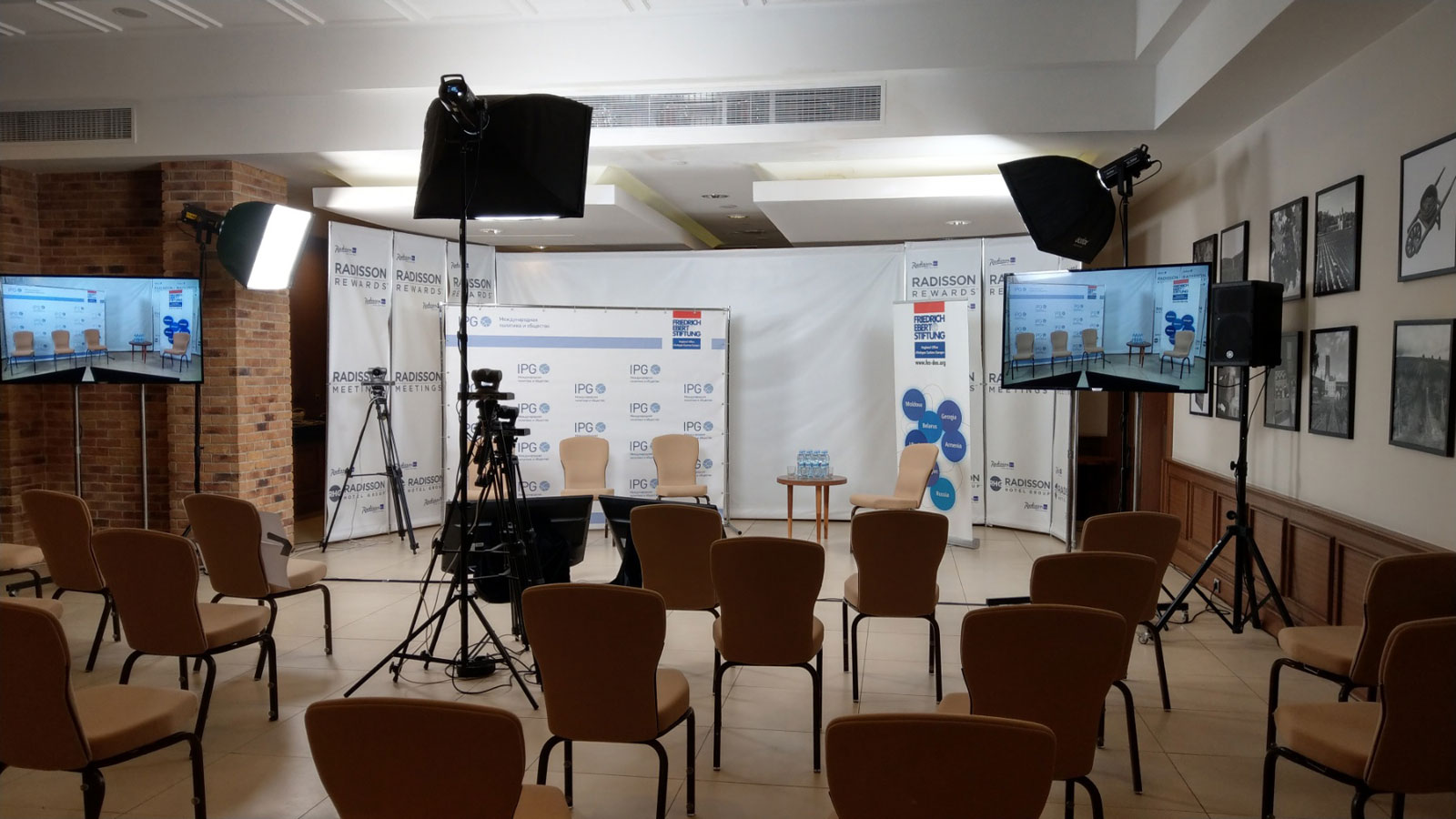 Аренда плазменная панель 65 дюймов 4к Киев, Украина