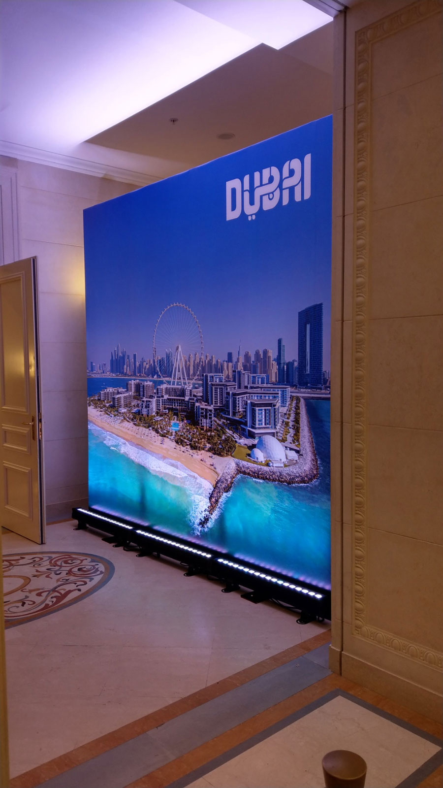 Аренда светодиодный статический прожектор (LED BAR) RGBWA+UV 18x15Вт Киев, Украина