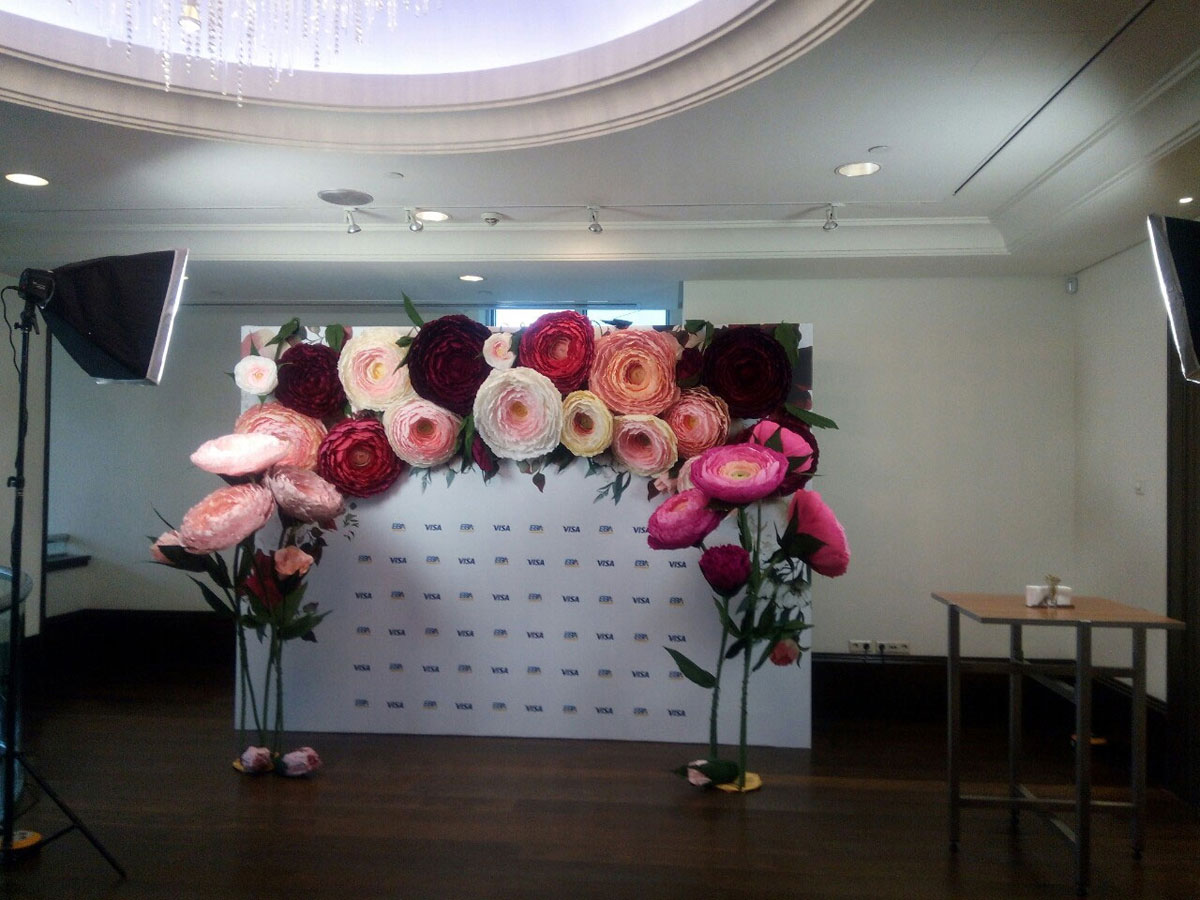 Баннер как основа для декора, услуга или аренда. Киев, Украина. Компания Эквиптайм