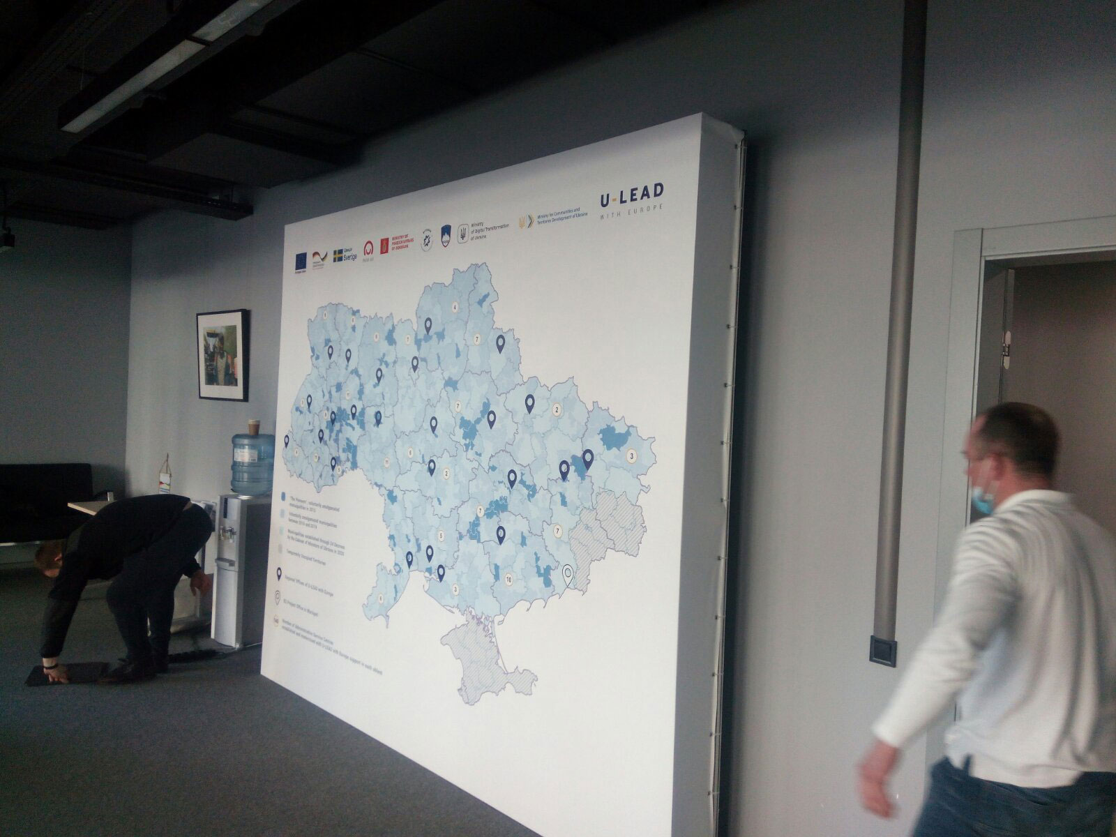 Баннер как Пресс Волл, услуга или аренда. Киев, Украина. Компания Эквиптайм