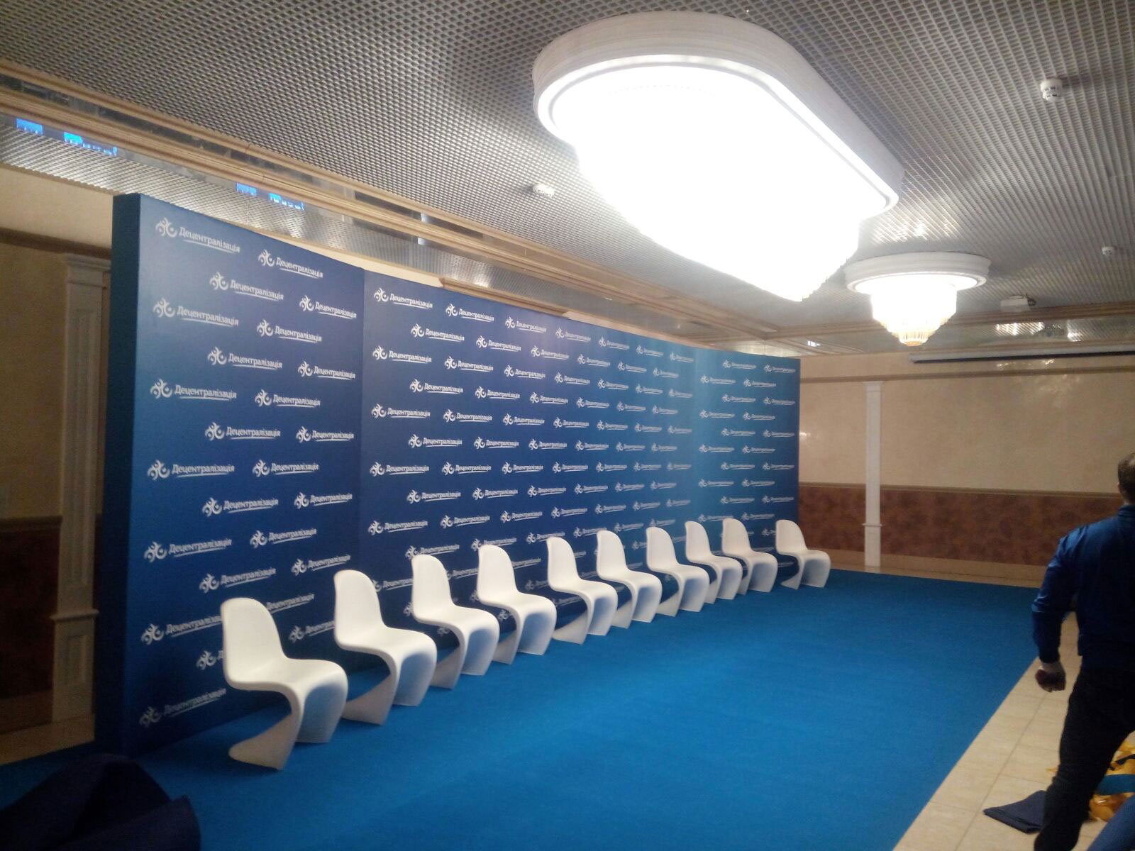 Баннер как элемент брендирования сценического пространства, услуга или аренда. Киев, Украина. Компания Эквиптайм