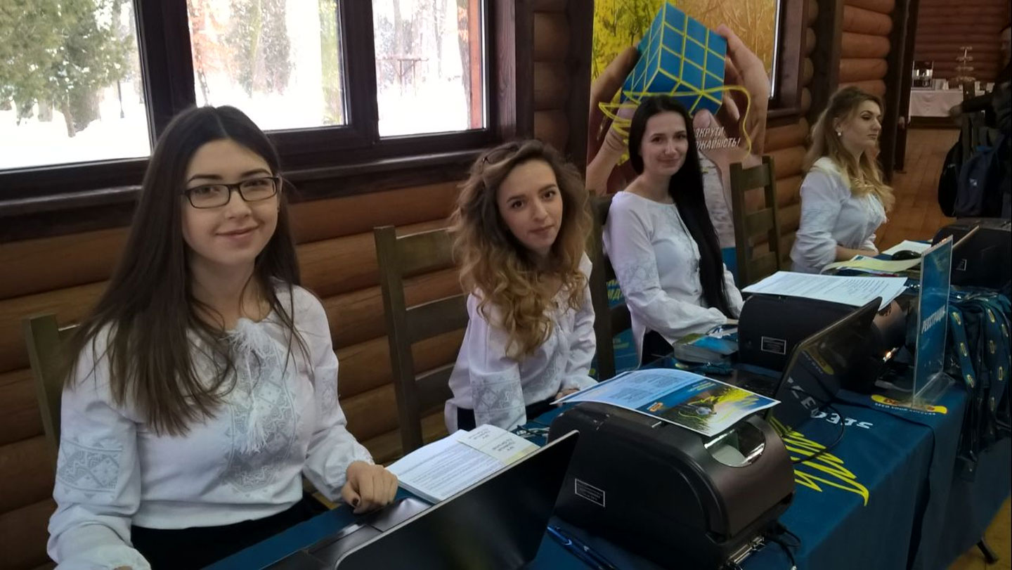 Электронная регистрация посетителей на мероприятии автоматизация выставок и конференций система регистрации и печати бейджей Киев Украина