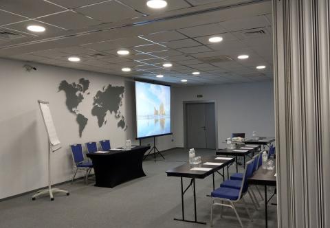 Аренда проекционных экранов Киев, Украина