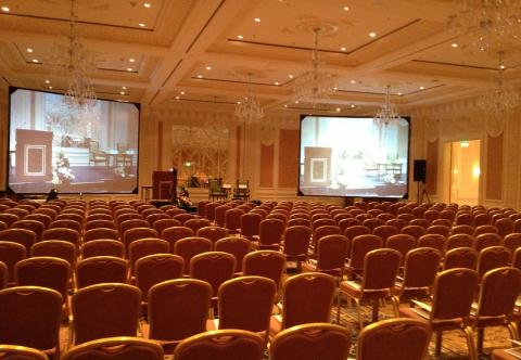 Аренда проекционных экранов Киев, Украина