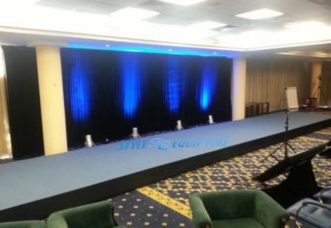 Аренда сцены или подиума Киев, Украина