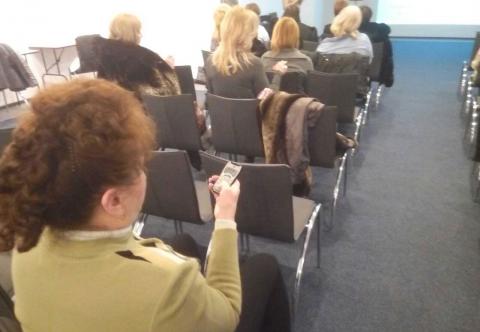 Система голосування та пульти опитування для голосування оренда обладнання для голосування Київ Україна