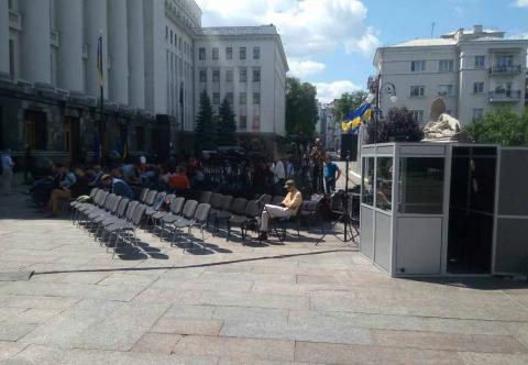 Оборудование для синхронного перевода. Организация, аренда оборудования для синхронного перевода Киев Украина