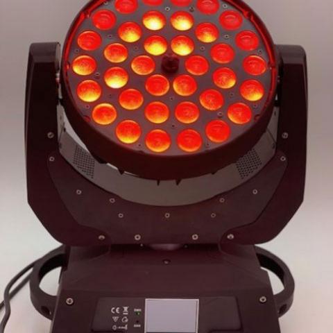 Оренда вітлодіодний динамічний прожектор WASH RGBW 36х10 із zoom Київ, Україна