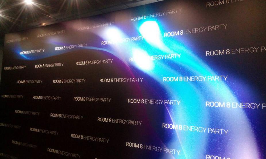 Баннер как элемент фотозоны, услуга или аренда. Киев, Украина. Компания Эквиптайм