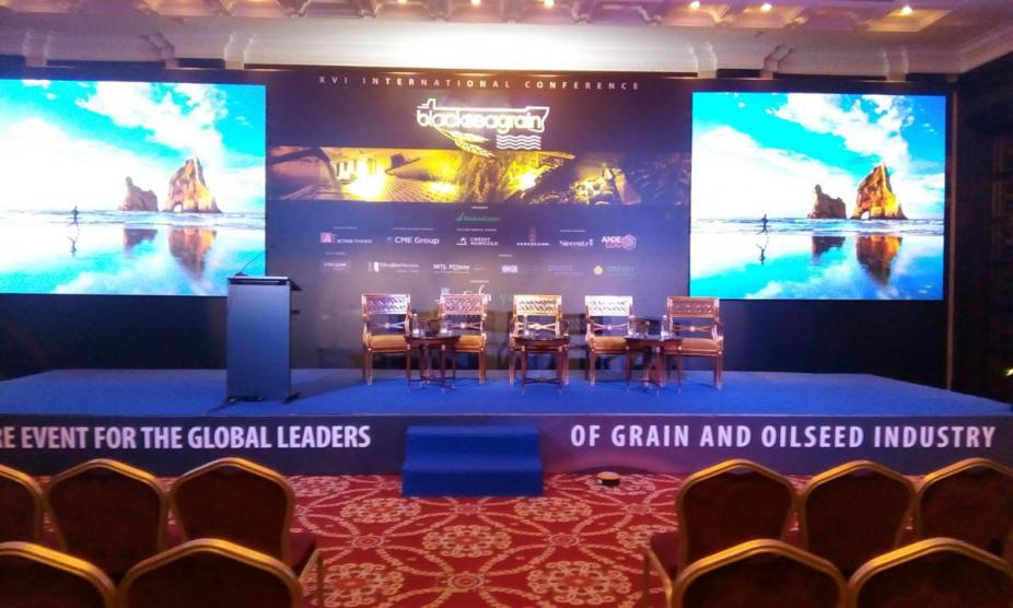 Светодиодные экраны, услуга или аренда. Киев, Украина. Компания Эквиптайм